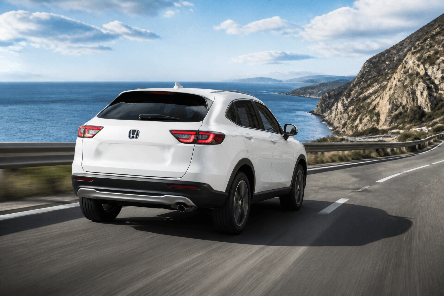 Vezel / HR-V e:HEV Z rear angle