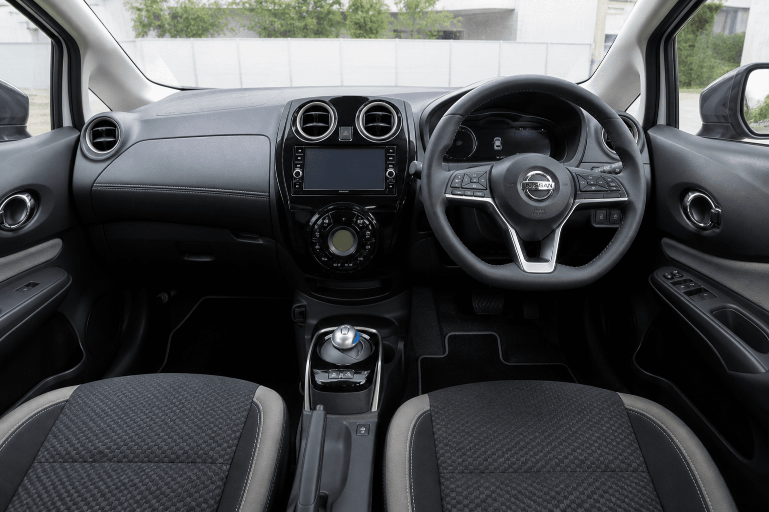 Nissan Note e-POWER (Medalist) detail 2