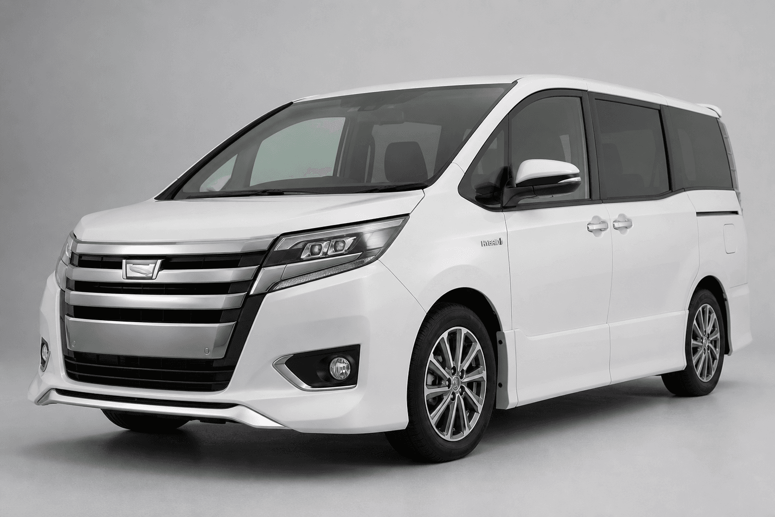 Toyota Noah (Hybrid Si / WxB)